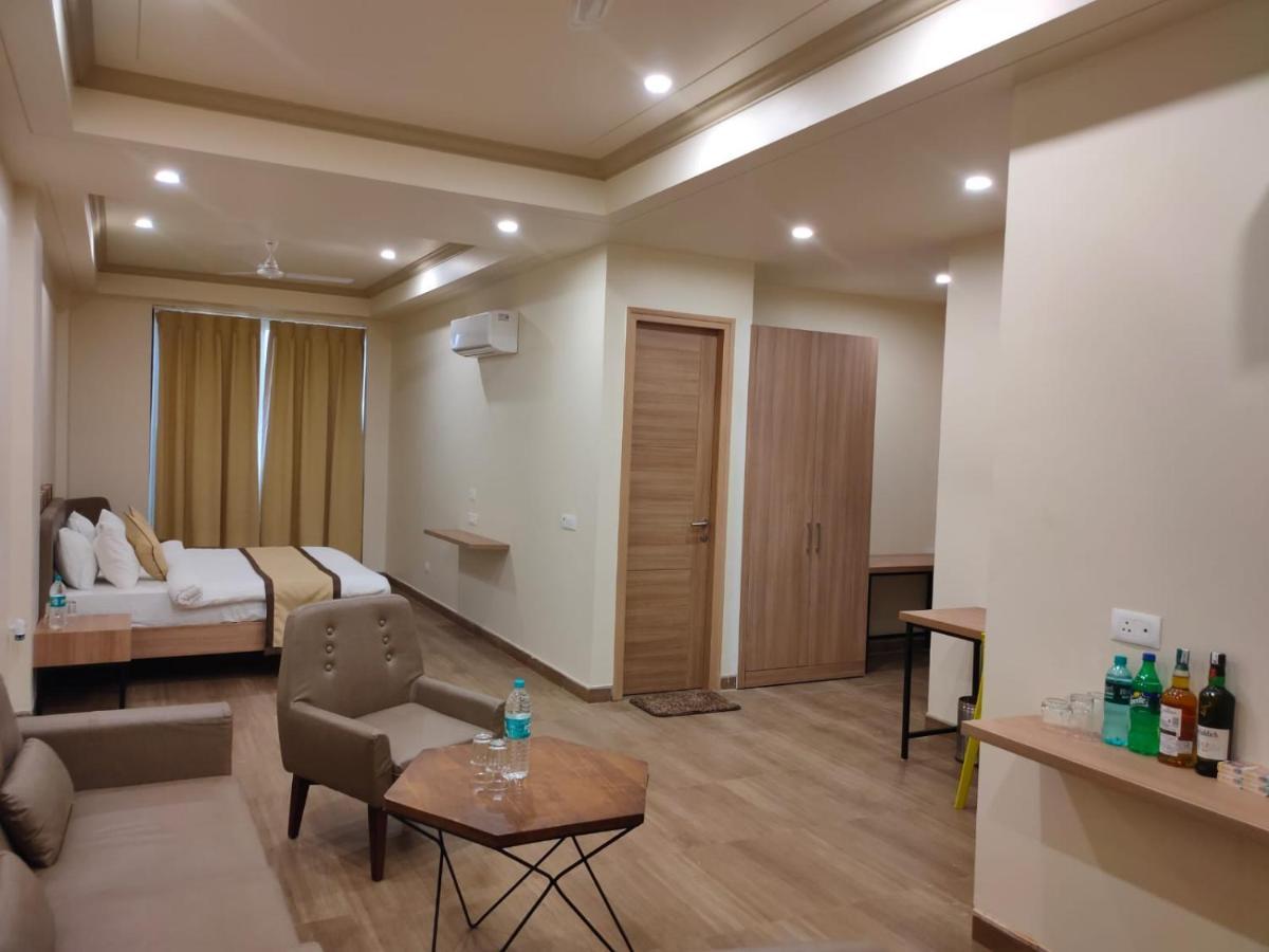 Hotel The Golf 1 Lucknow Exterior foto
